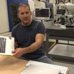 พาไปดูห้องทำงานของ Jony Ive ต้นกำเนิดดีไซน์ของสินค้าแอปเปิล