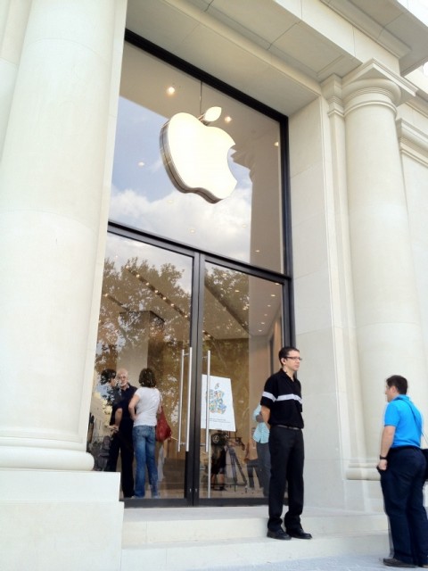 Apple-Retail-Store-Barcelona-16