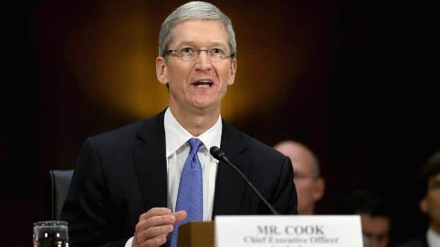 gty_tim_cook_jef_130521_wg