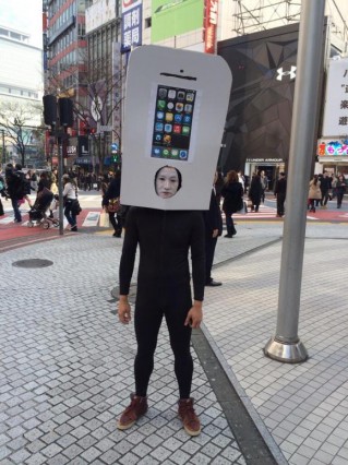 iphone-6-queue-in-japan-before-launch-2