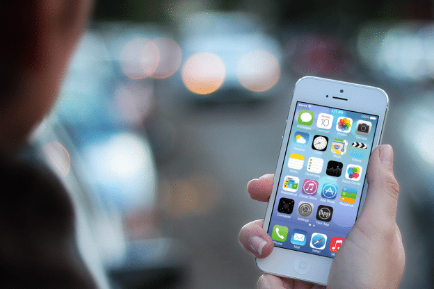 ios-7-user-in-hand