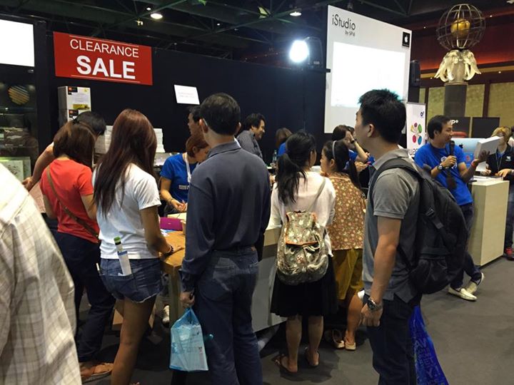 commart-thailand-2015-istudio-by-spvi-macbook-ipad-sell-005