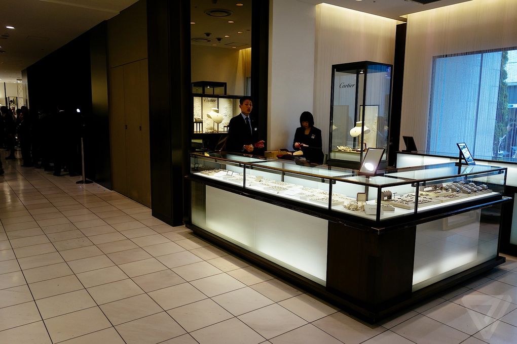 apple-watch-shop-in-paris-tokyo-london.0-007