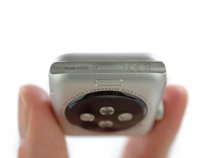inside-apple-watch-with-mystery-port-and-205-battery-mah-7