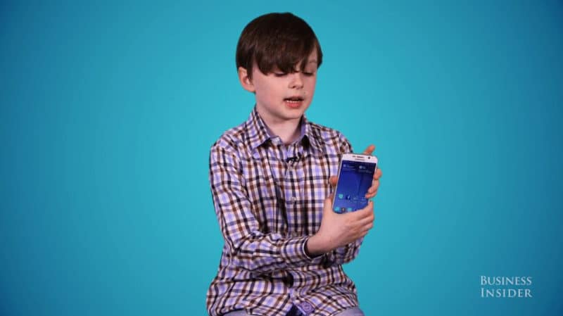 kids-choose-between-iphone-6-and-samsung-galaxy-s6.48 PM
