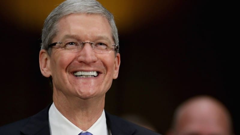 Apple-s-Tim-Cook-Biased-as-He-Pokes-Fun-at-Microsoft-s-Windows-8-444928-2