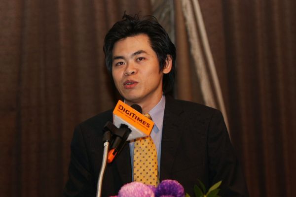Ming_Chi_Kuo_2