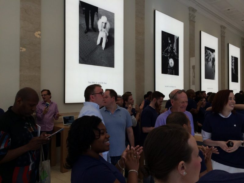 new-apple-store-opens-upper-east-side-nyc-store-with-unique-design-with-former-old-bank