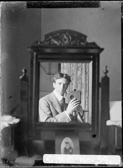 selfie-photo-from-1800-1900-self-portrait.00_jpg_srb-21