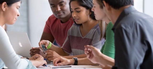 apple-workforce-diversity-numbers-2015-1