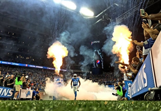 iPhone-6-Plus-Photo-Samples-NFL-Lions-vs-Broncos-181