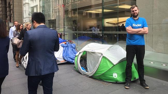 iphone-6s-launch-queue-world-0