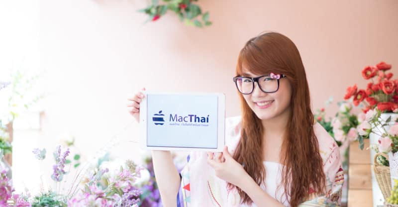 MacThai Model “น้องพิซซ่า” สาวแว่นน่ารัก จากค่าย Young Webmaster Camp