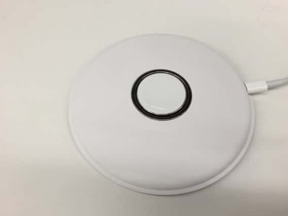 leaked-photos-reveal-new-apple-watch-charging-dock-gallery-2