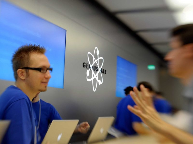 whats-more-important-fixing-the-customers-problem-or-creating-a-good-customer-experience--apple-at-home-advisor-candidate