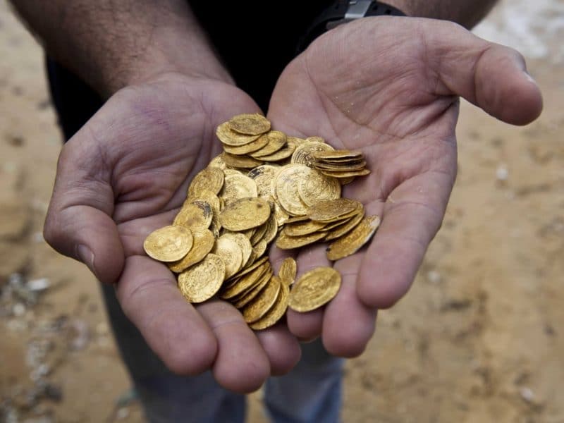 you-have-a-100-coins-there-are-the