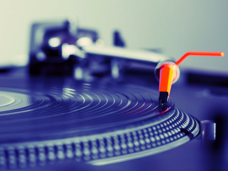 you-put-a-glass-of-water-on-a-record-turntable-and-begin-slowly-increasing-the-speed-what-happens-first--does-the-glass-slide-off-tip-over-or-does-the-water-splash-out--mechanical-engineer-candidate