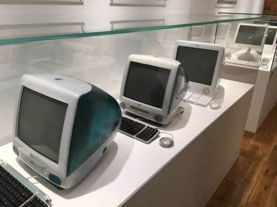 new-prague-apple-museum-4