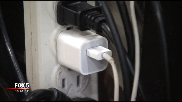 iPhone 6 Plus Catches Fire While Charging on Bed-1