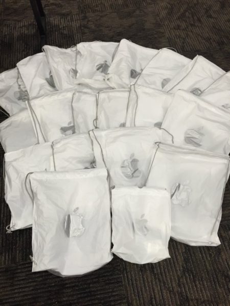 us-police-bust-crime-ring-attempting-to-ship-750k-worth-of-iphones-to-hong-kong-3