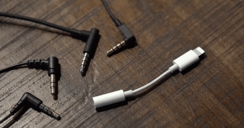 iphone-7-lightning-3-5mm-adapter 3