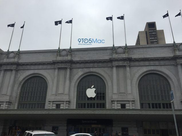 apple-keynote-decorations-bill-graham-civic-center-iphone-7-event-2