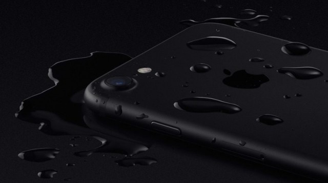iphone7waterresistance-800x446