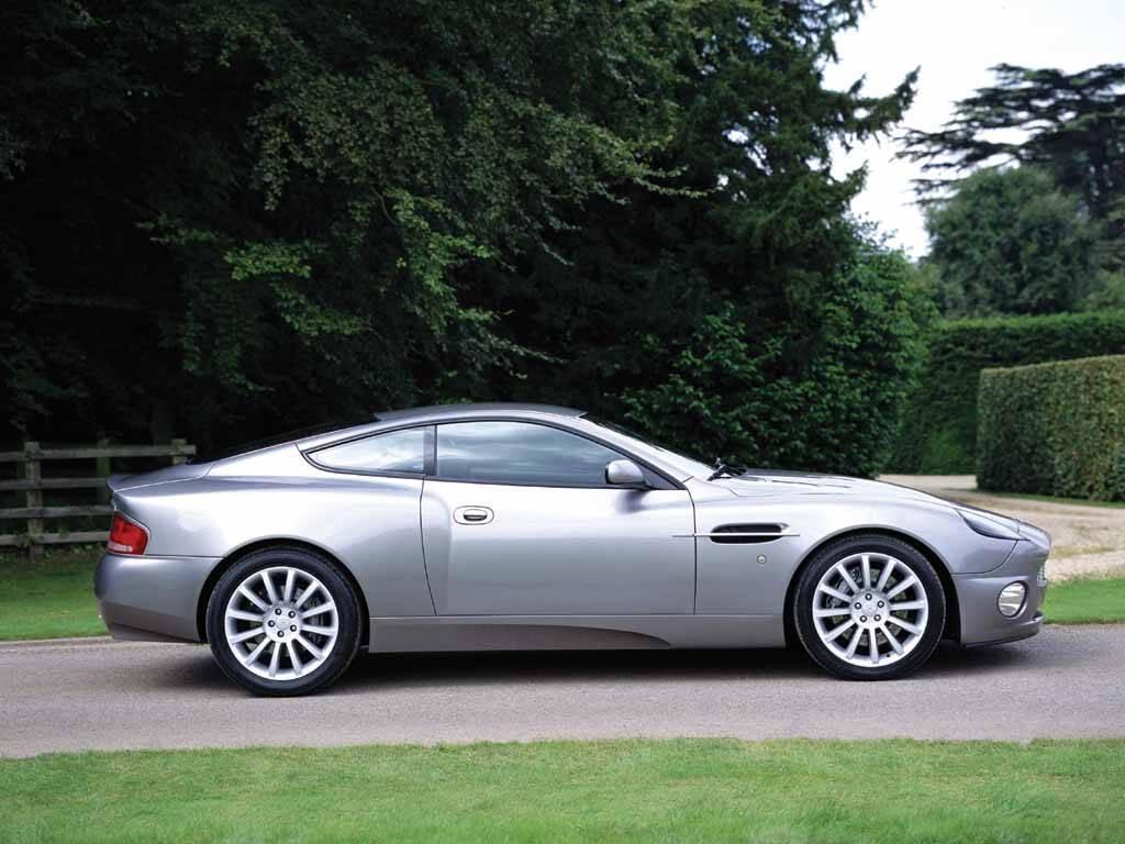 2005_aston_martin_v12_vanquish_2_dr_s_coupe