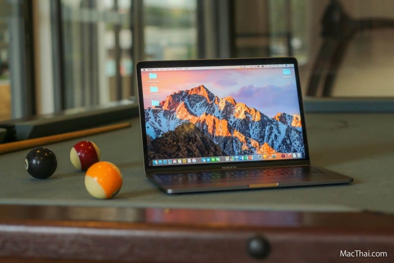 macbook-pro-touch-bar-2016-thai-1
