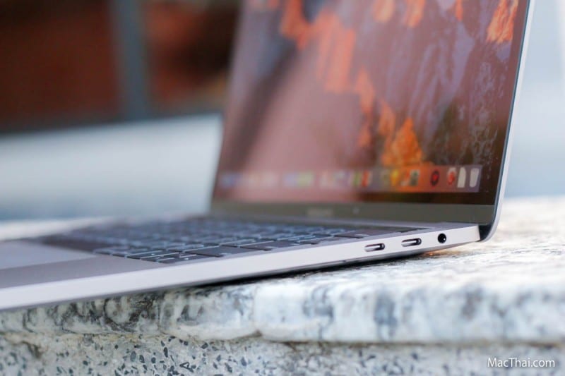 macbook-pro-touch-bar-2016-thai-4
