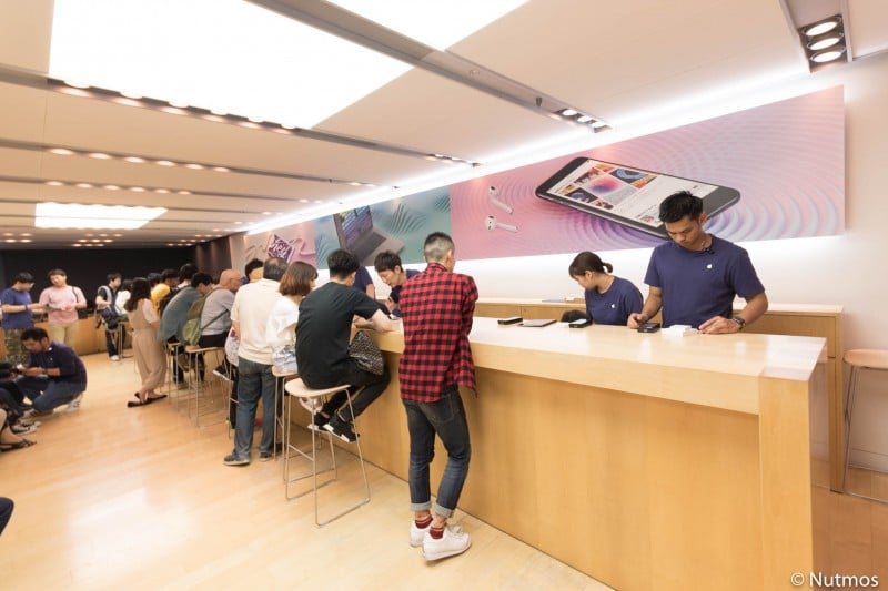 apple-shinsaibashi-genius-bar