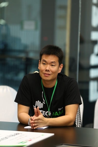 คุณทัดพงศ์ พงศ์ถาวรกมล กรรมการ Data Track ตำแหน่ง Senior Visionary Architect ที่ KLabs KBTG