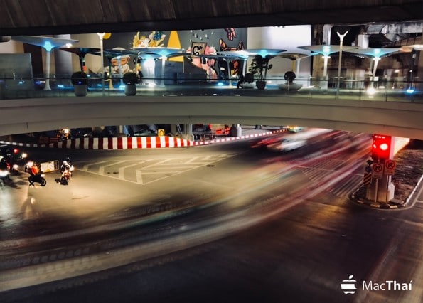 ใช้เทคนิค Long Exposure ของภาพ Live Photo ในการสร้างภาพเช่นนี้ โดยไม่จำเป็นต้องใช้ขาตั้งกล้อง เป็นการใช้ความสามารถของระบบกันภาพสั่นแบบออพติคัลของกล้องทั้งบน iPhone 8 และ iPhone 8 Plus