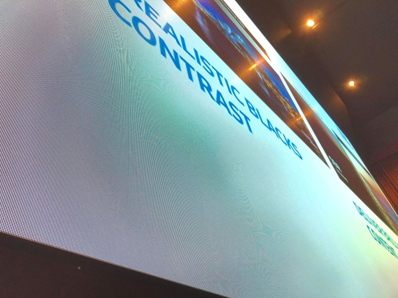 เมื่อถ่ายใกล้จอ Samsung LED