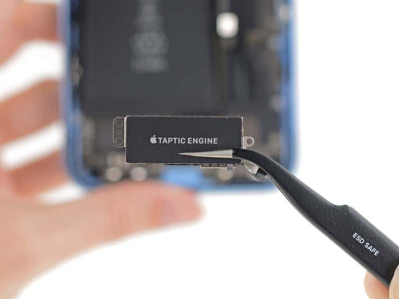 ifixit-iphone-xr-teardown-1