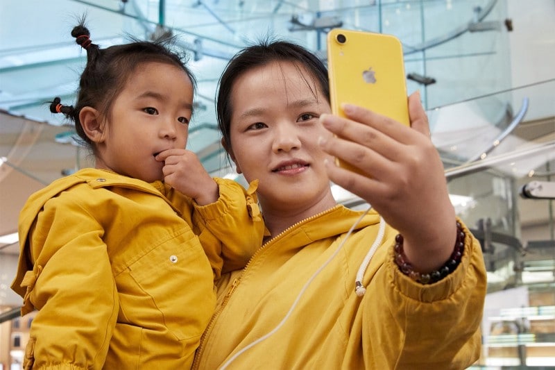iphonexr-launch_wangfujing-beijing_matching-yellow_10262018