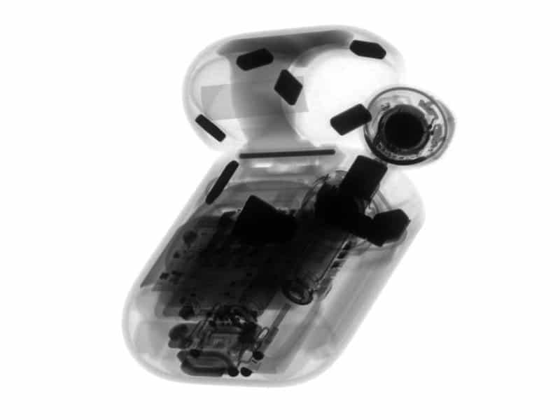 airpods-2-teardown-by-ifixit-3
