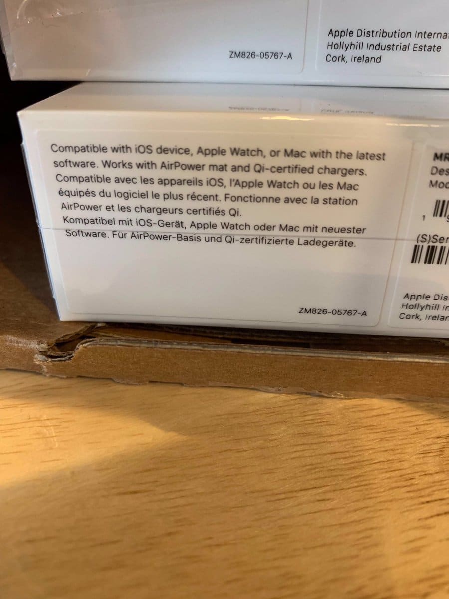 airpower-on-airpods-with-wireless-charging-case-box