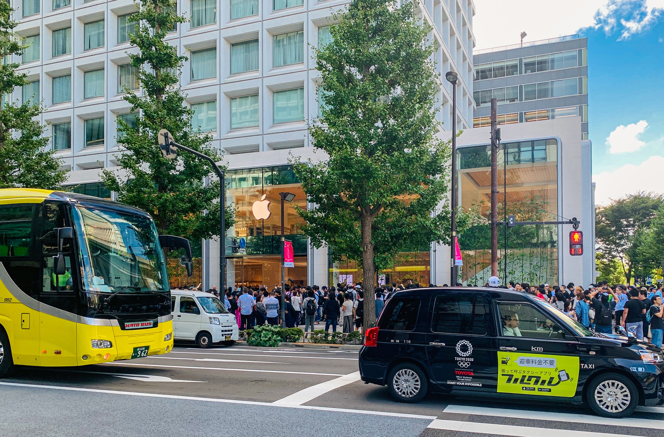 apple_marunouchi_line1