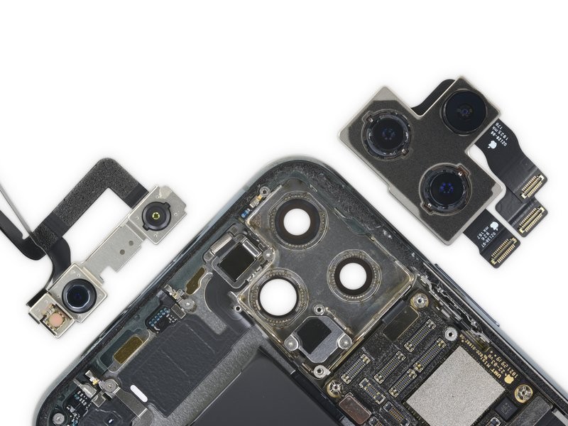 iFixit ชำแหละ iPhone 11 Pro Max พบรองรับ Reverse Wireless Charging จริง