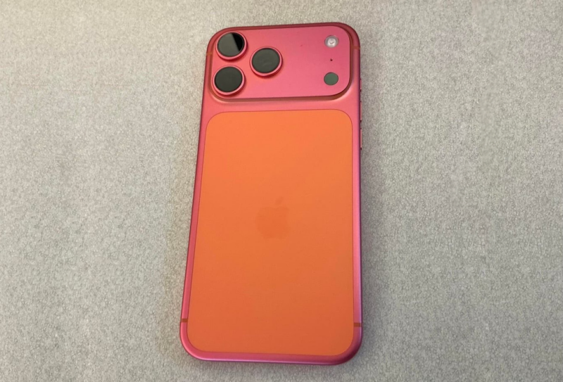 iPhone 17 Pro Max จากสี Cosmic Orange แปลงร่างเป็นสีชมพู Rose Gold ไปแล้ว?!
